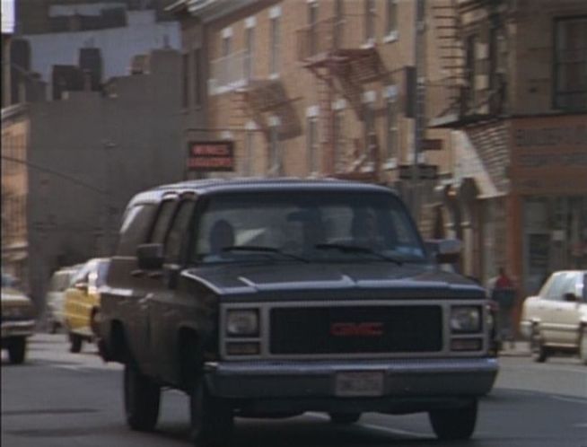 1989 GMC Suburban SLX [R-1500]