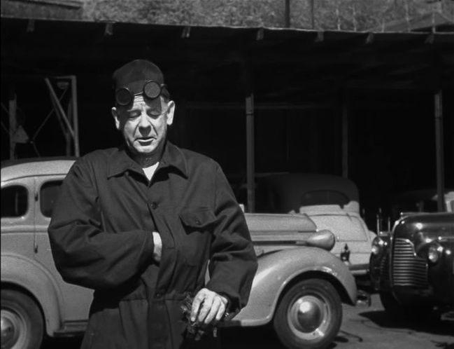 1938 Plymouth De Luxe 5-Passenger Touring Sedan [P-6]