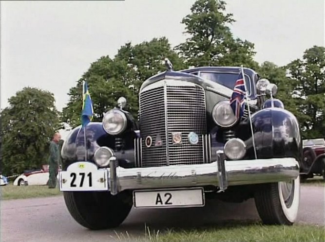 1938 Cadillac Fleetwood 75