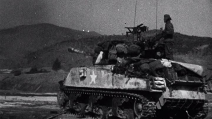 1944 Chrysler M4 A3 (76)W Sherman