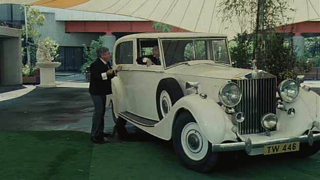 1939 Rolls-Royce Phantom III Limousine H.J. Mulliner [3CM112]