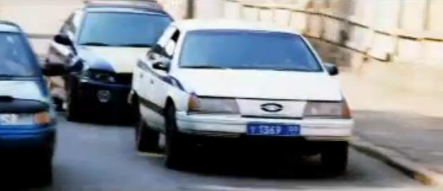 1990 Ford Taurus GL [DN5]