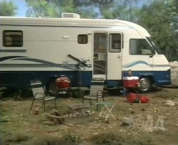 1995 Holiday Rambler Vacationer 28'