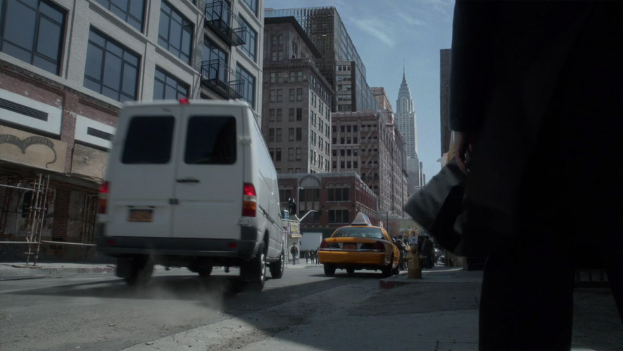 2003 Dodge Sprinter 2500 rebadged as Mercedes-Benz [VA]