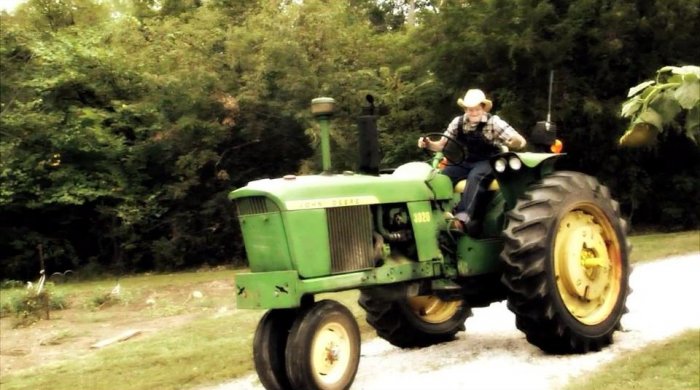 John Deere 3020