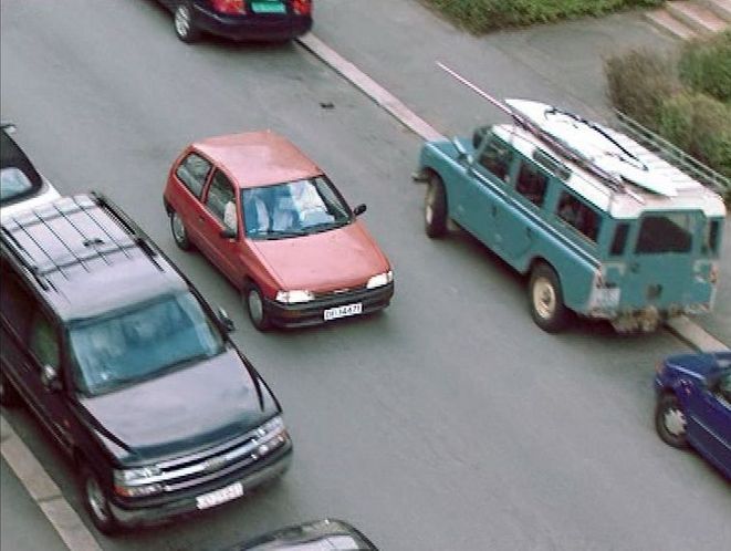 Land-Rover 109'' Series IIa Station Wagon