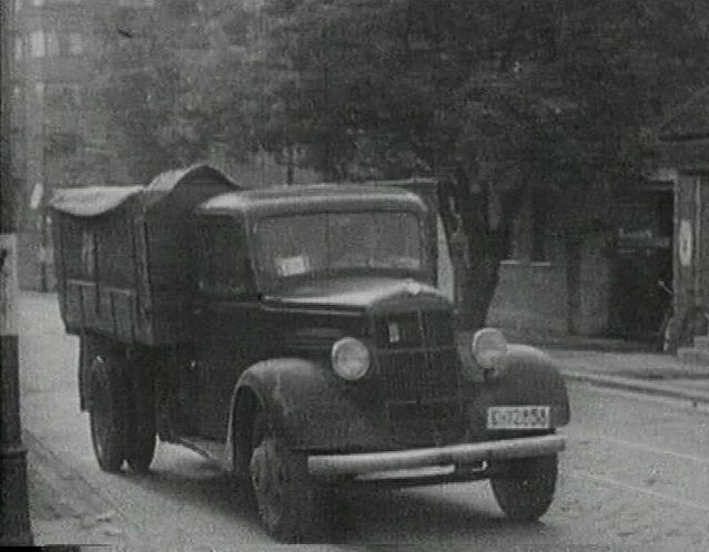 1937 Reo 3-Ton