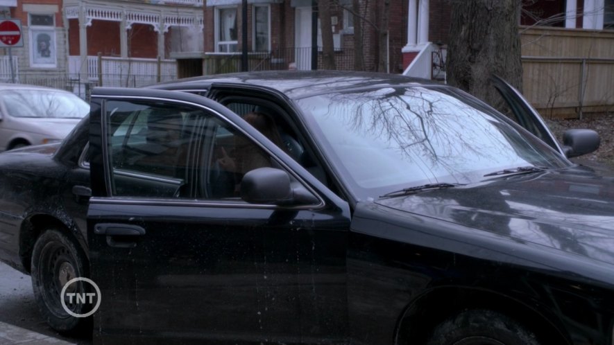 2001 Ford Crown Victoria
