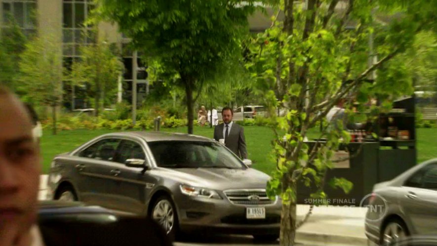 2010 Ford Taurus Limited