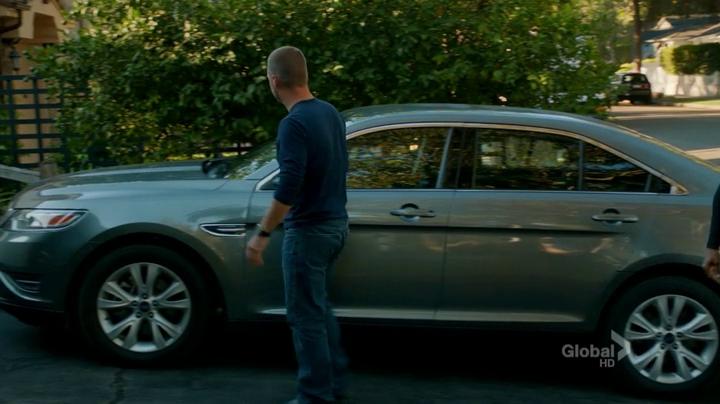 2010 Ford Taurus