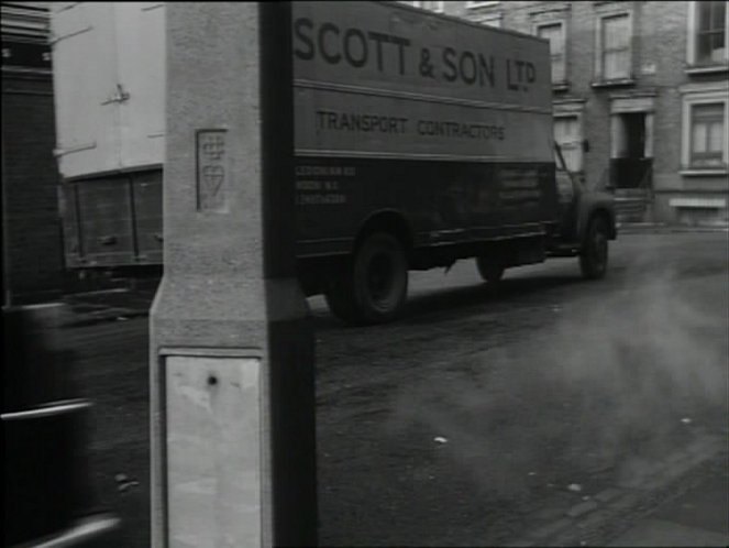Bedford J6