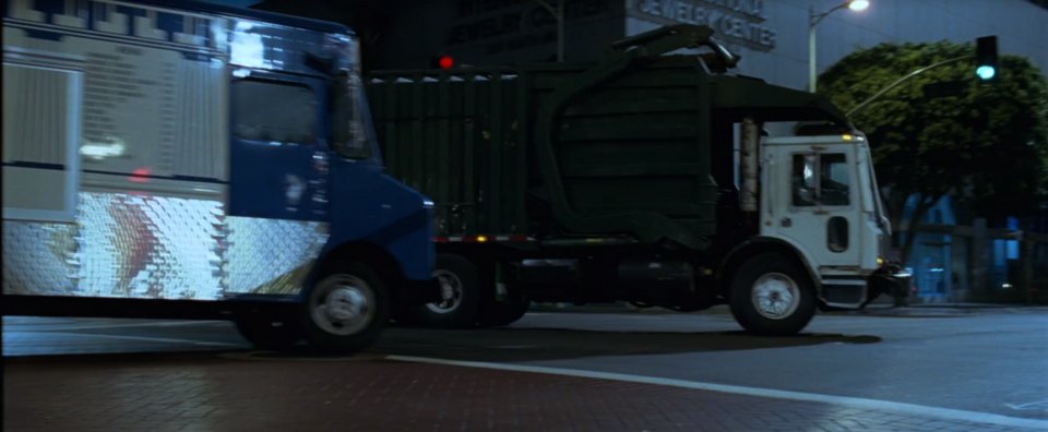 Mack MR
