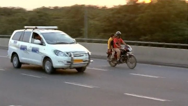 2005 Toyota Innova [AN40]