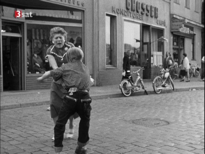 Victoria Vicky III [MS 50]