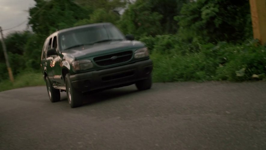 1999 Ford Explorer XL [UN150]