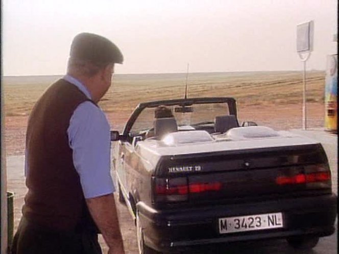 1992 Renault 19 Cabriolet 1.8 [X53]