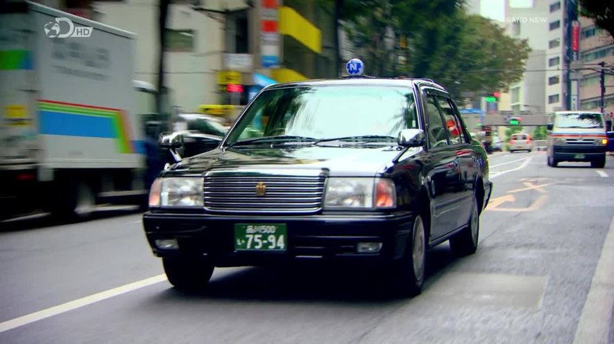 2004 Toyota Crown Sedan [XS10]