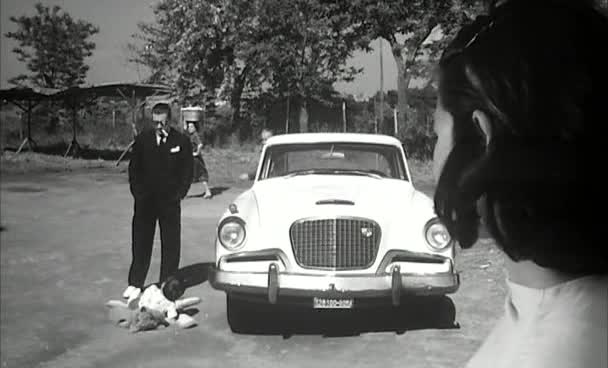 1957 Studebaker Silver Hawk