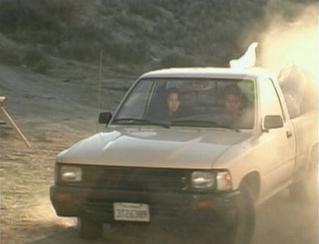 1989 Toyota Truck Regular Cab DLX 4x2 [RN80]