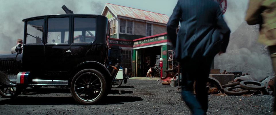 1917 Ford Model T Sedan