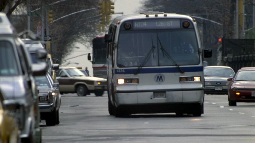 1985 GMC RTS T8J-204 04