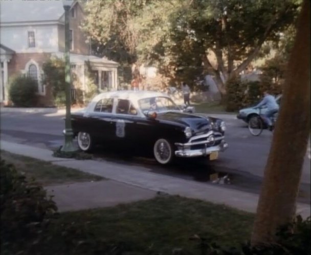 1950 Ford De Luxe Fordor Sedan [73A]