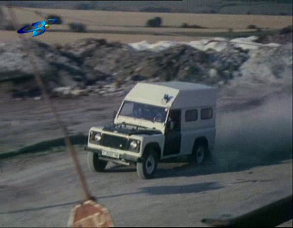 1990 Land-Rover Defender 110 High Roof