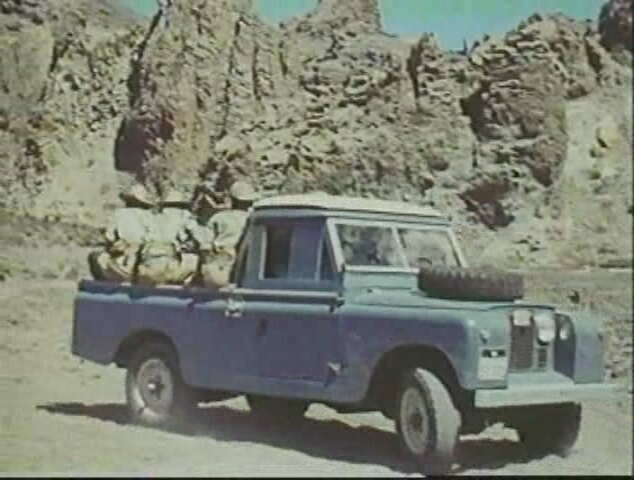 Land-Rover Santana 109'' Series IIa
