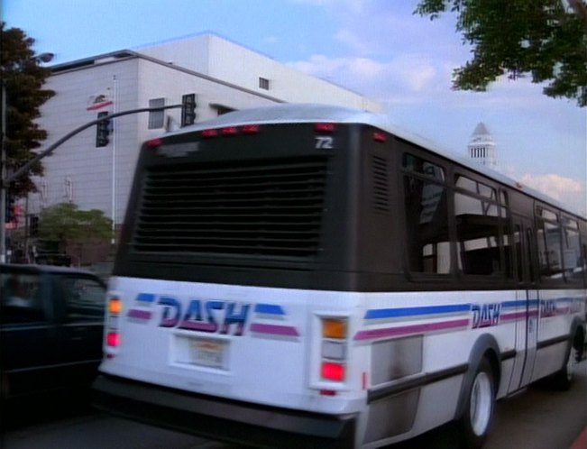 1989 National Coach Corporation Escort RE