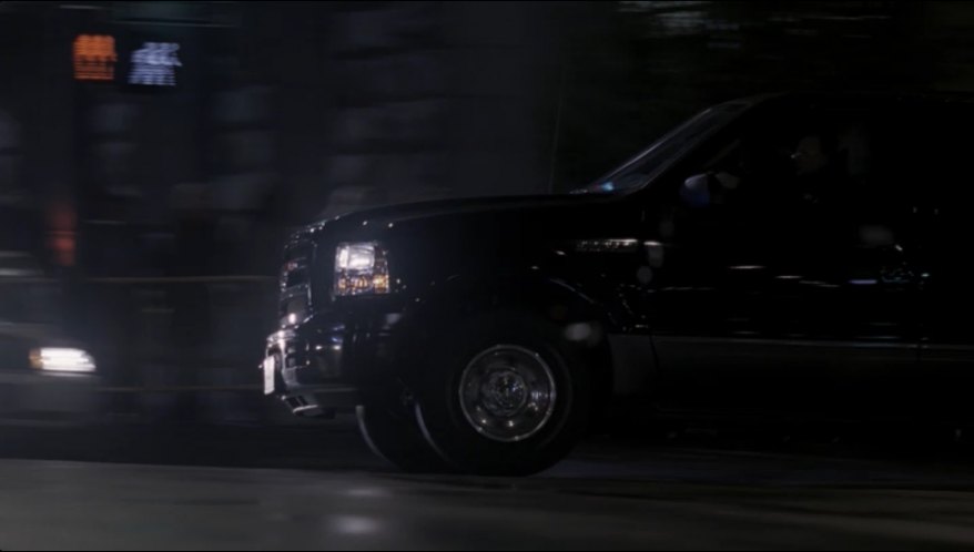 2005 Ford Excursion [UW137]