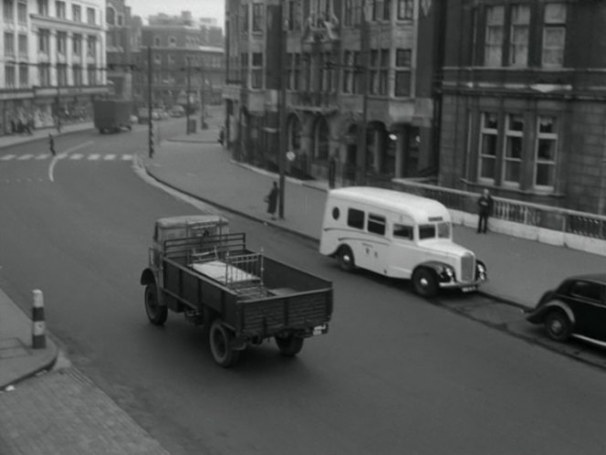 1954 Morris-Commercial LC5 Ambulance Dormobile