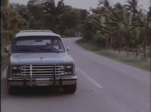 1989 GMC Suburban SLE [R-2500]