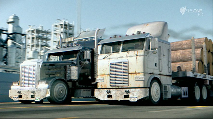 Freightliner FLA