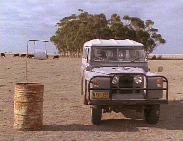 Land-Rover 88'' Series II