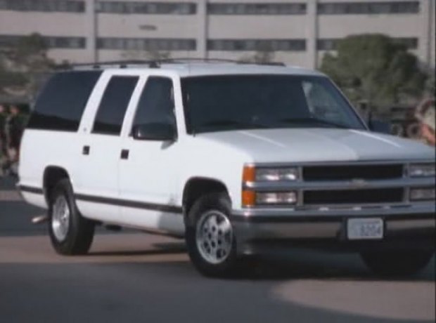 1995 Chevrolet Suburban C-1500 [GMT410]