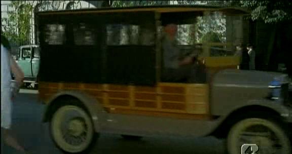 1927 Ford Model T Woodie station wagon