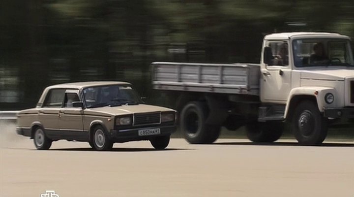 GAZ 3307