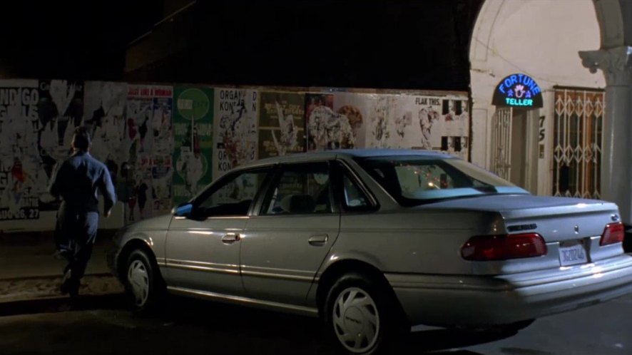 1994 Ford Taurus GL [DN5]