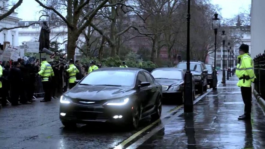 2015 Chrysler 200 S [UF]