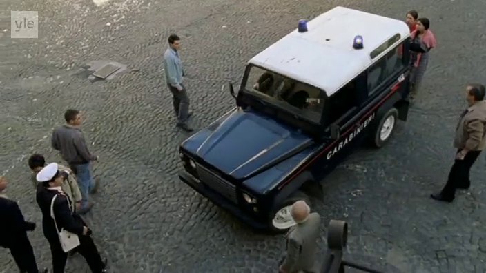 Land-Rover Defender 90