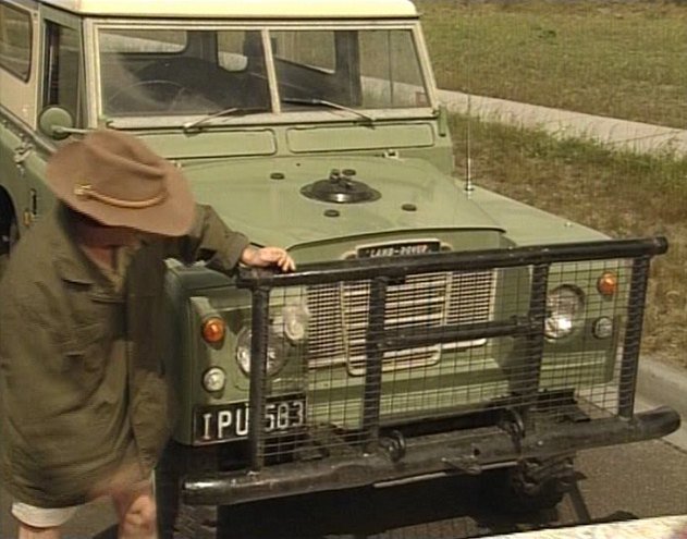 Land-Rover 88'' Series III