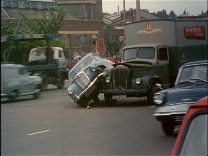 1960 Morris FF 12-Ton K240 Tractor