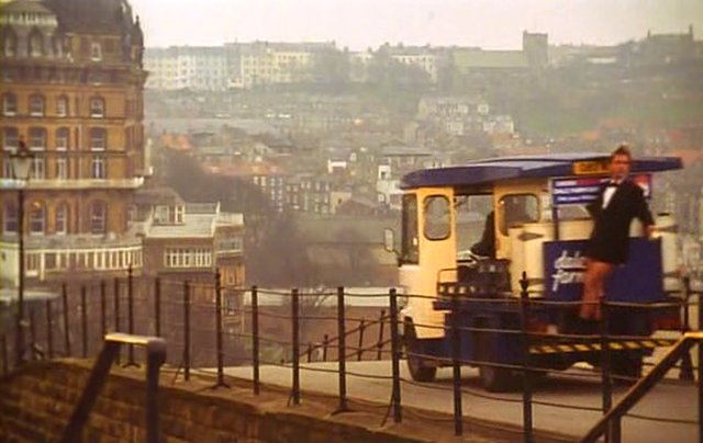 Smiths Cabac Elizabethan Milk Float
