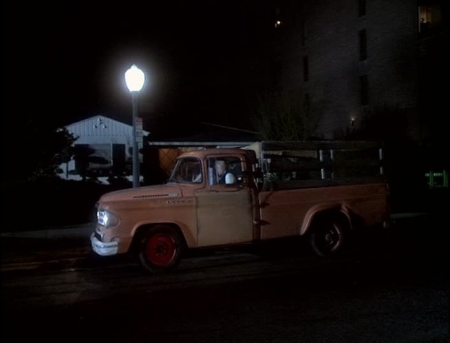 Dodge D-100