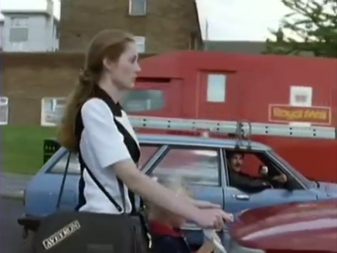 Mercedes-Benz Royal Mail Armoured Van [T2]