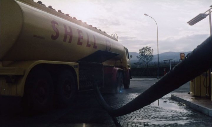 unknown fuel tanker
