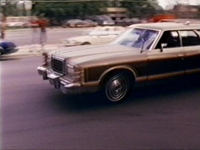 1975 Ford LTD Country Squire
