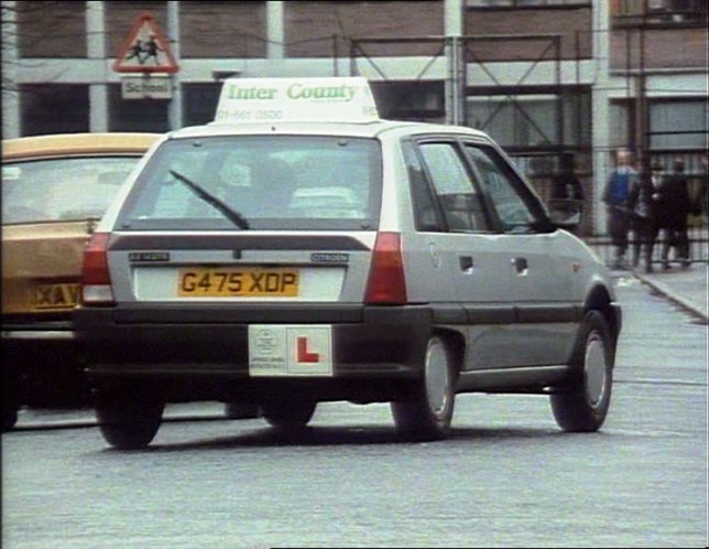 IMCDb.org: 1989 Citroën AX 14 DTR in 