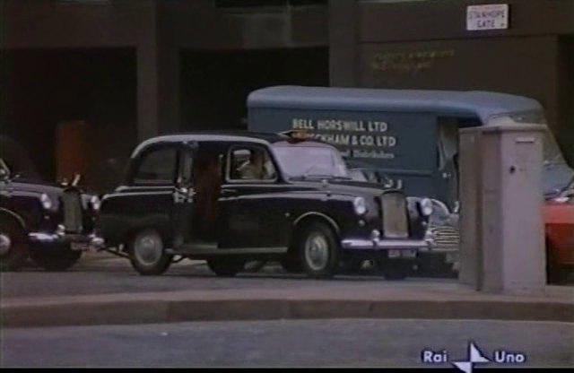 1971 Austin FX4