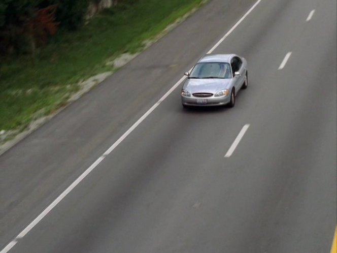 2002 Ford Taurus [D186]